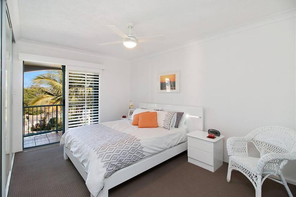 Apartment Ocean View Dreaming, Metres To The Beach!
